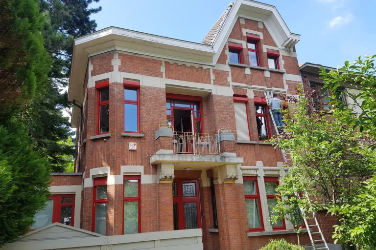 volet-exterieur-aluminium-harol-vr-150-rouge-beige-motorisation-somfy-001